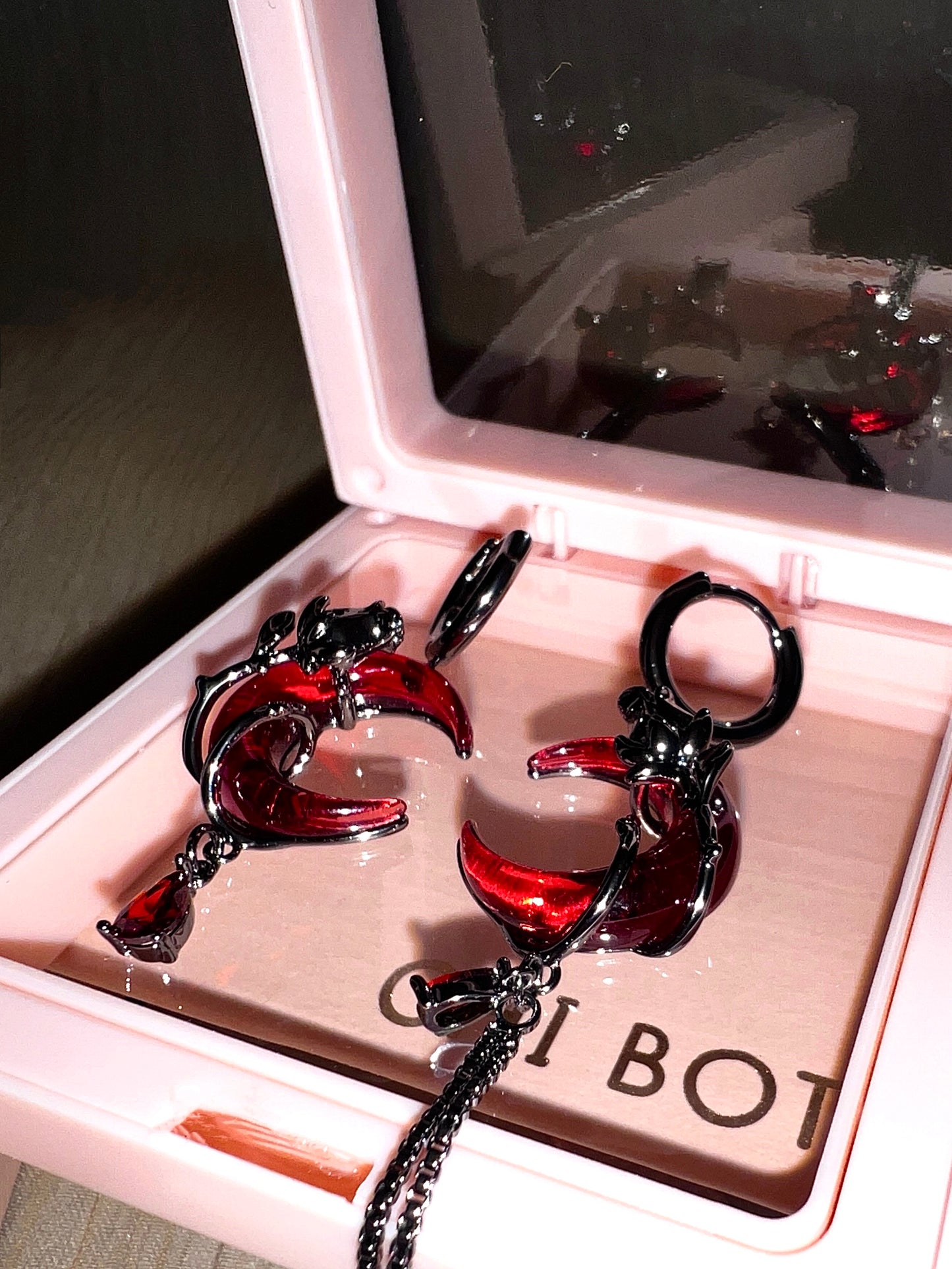 Blood Moon Rose Jewelry Set