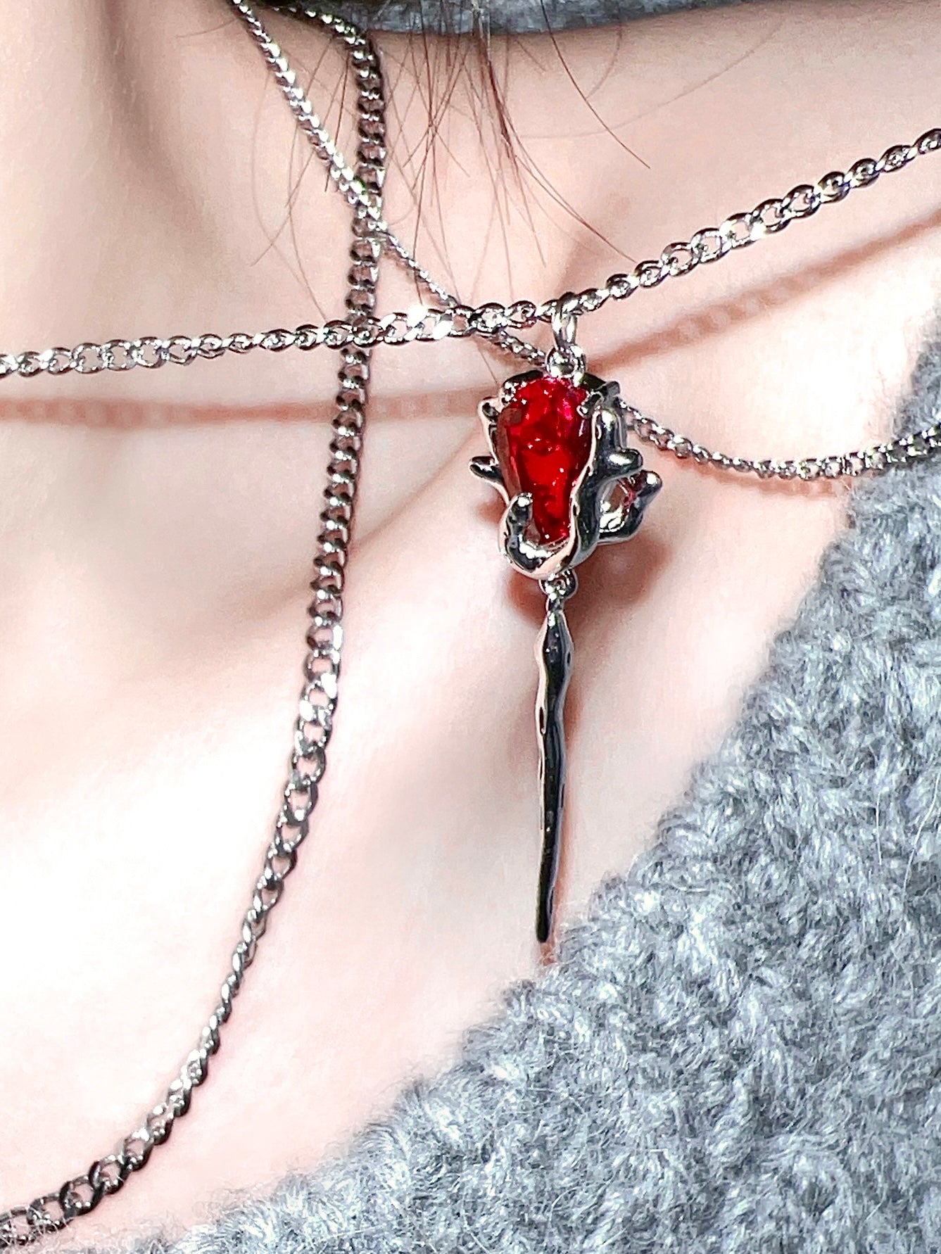 Aesthetic Melting Rose Drop Ruby Necklace