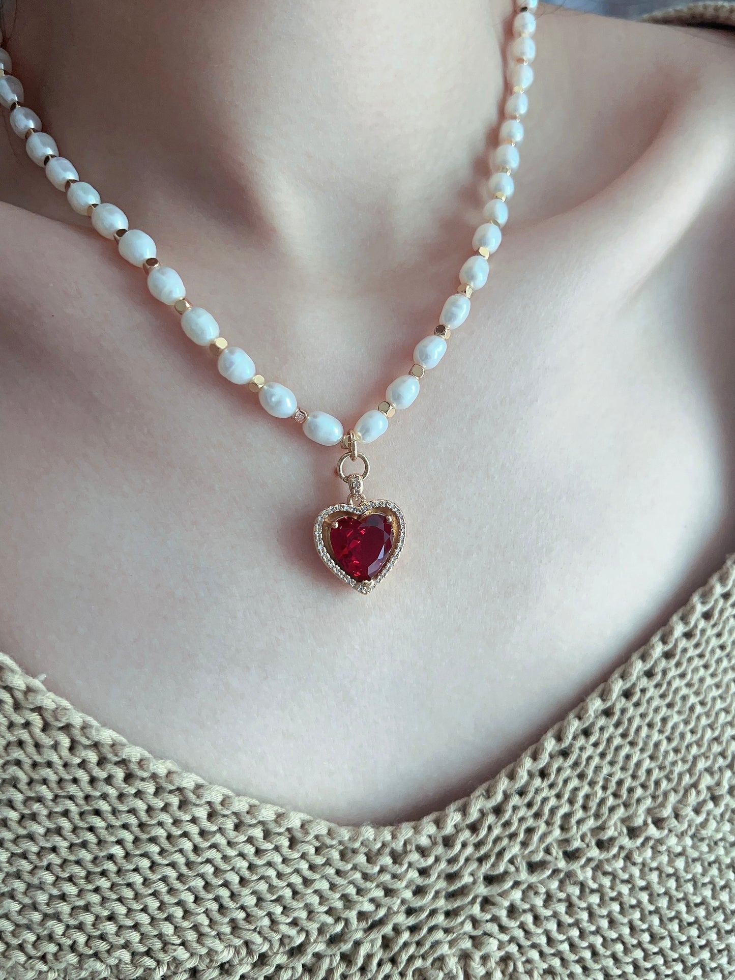 Crown Heart Natural Pearl Ruby Necklace Set