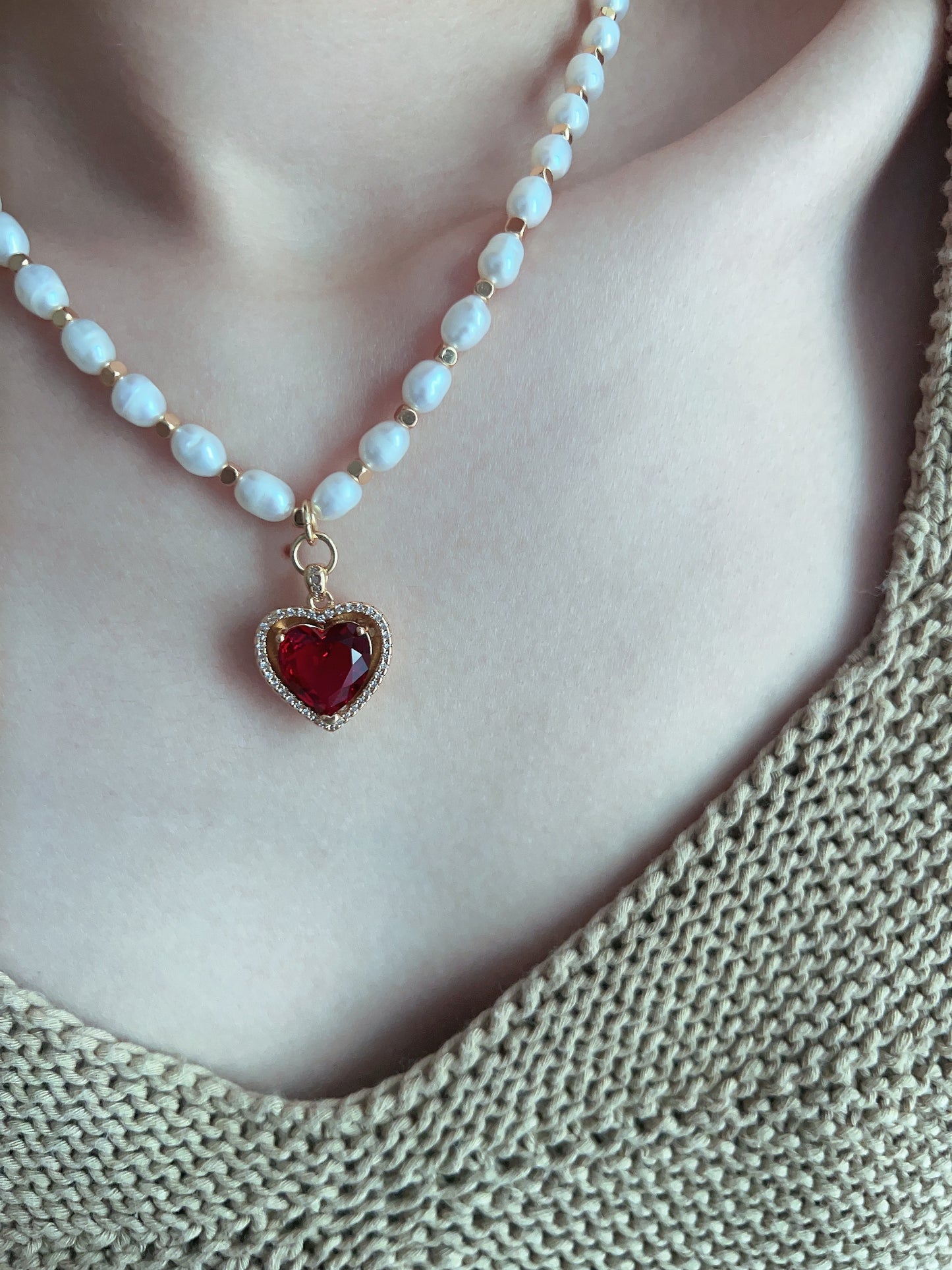 Crown Heart Natural Pearl Ruby Necklace Set