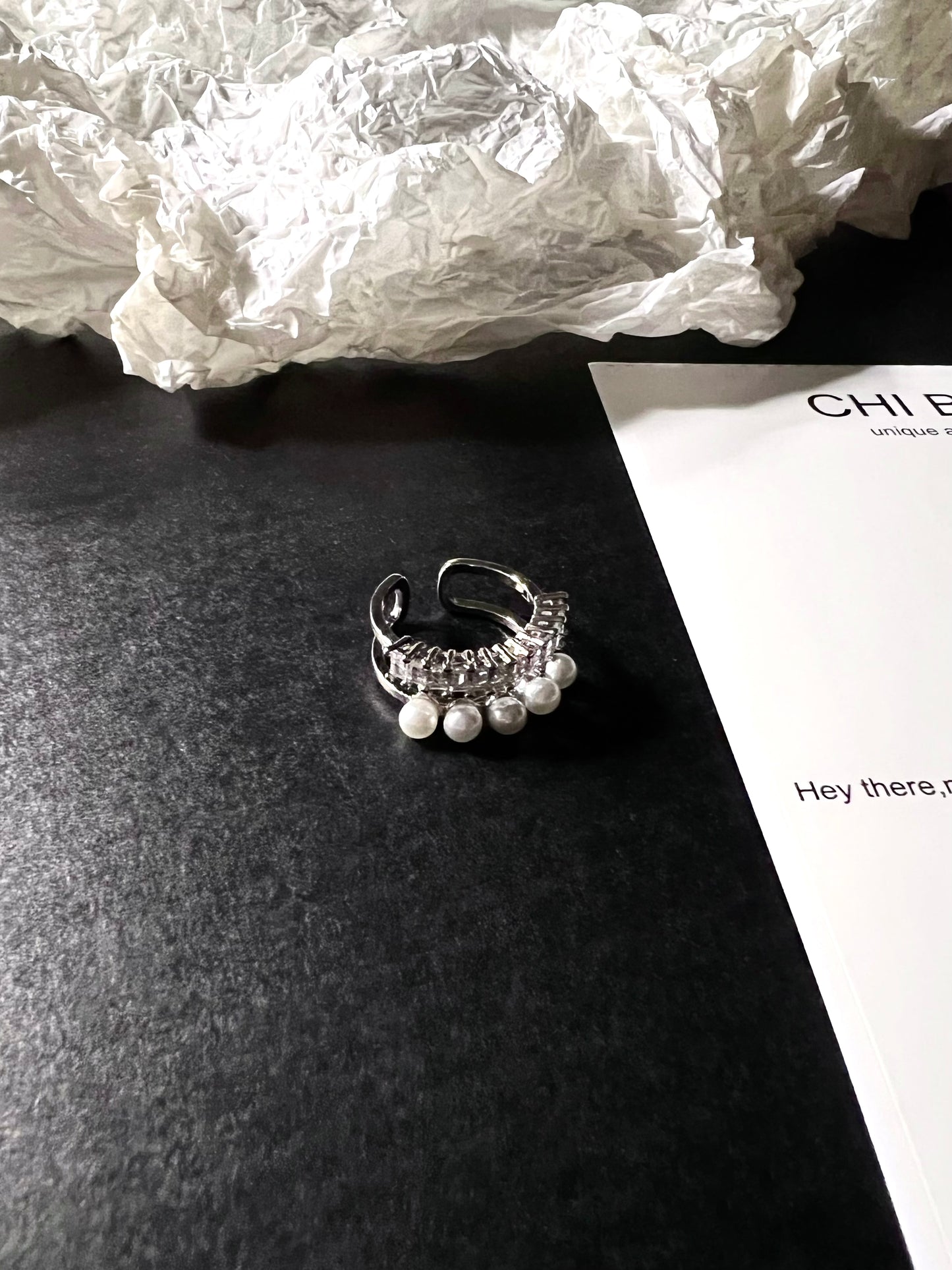 Stylish Pearl Zrcon Ring