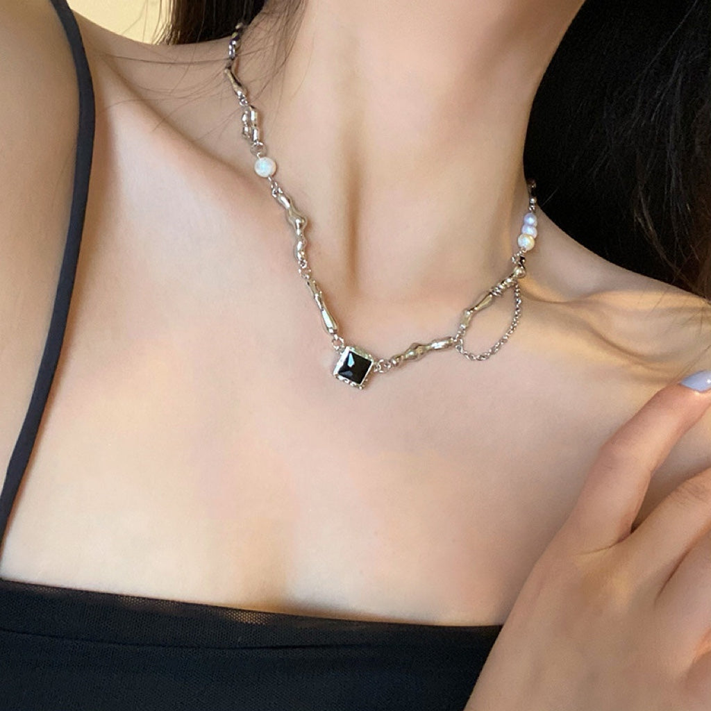 Black Cube Pearl Twist Necklace